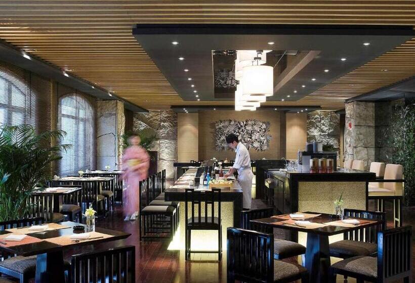 Otel Shanghai Sheshan Oriental Handwritten Collection