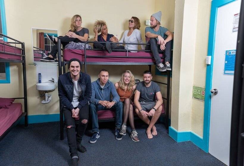 Hotel Mad Monkey Potts Point