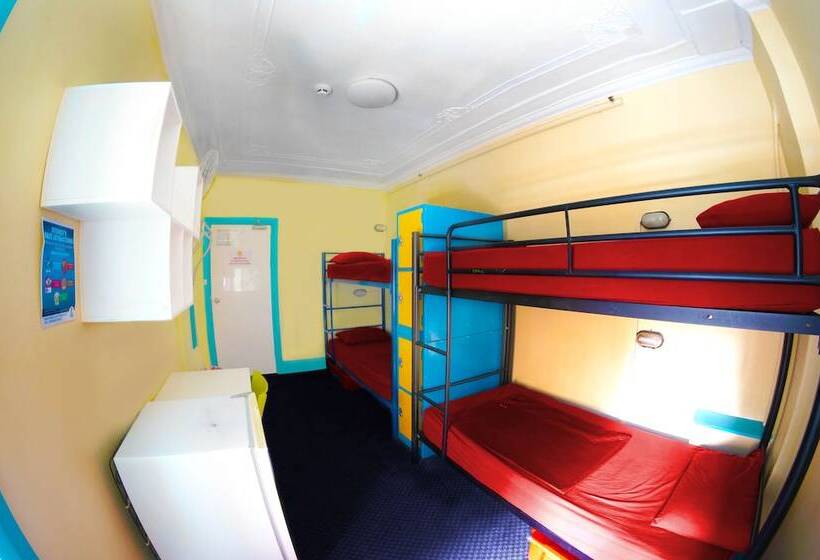 Hotel Mad Monkey Potts Point