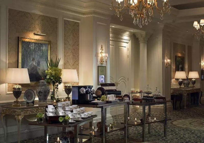 Отель The Ritzcarlton, Beijing