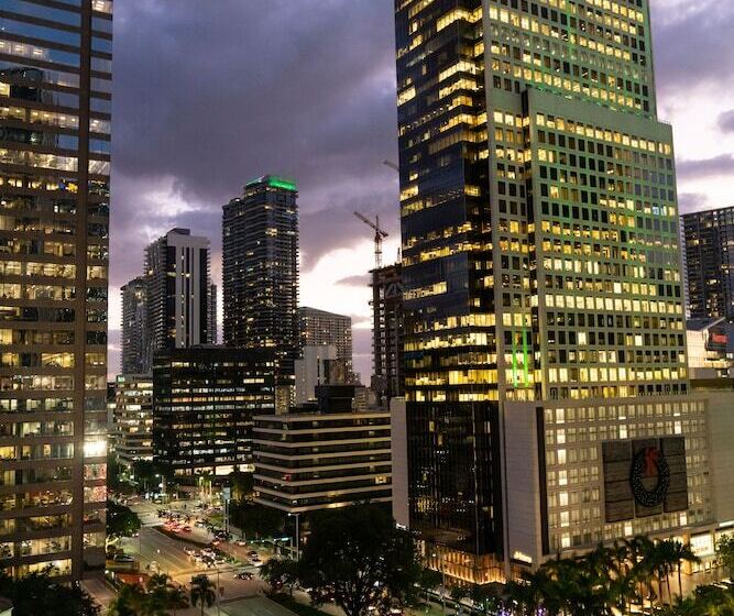 هتل W Miami