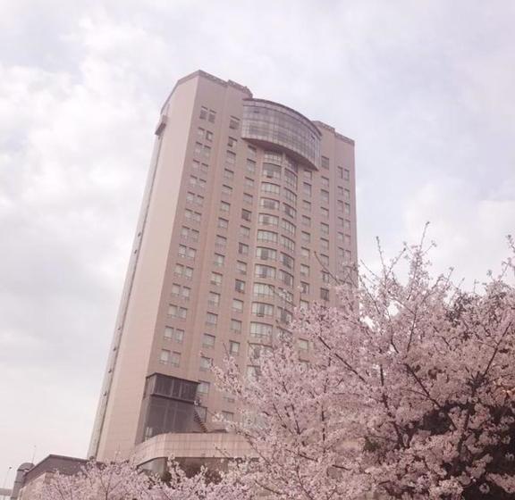 Otel Xiongchu International