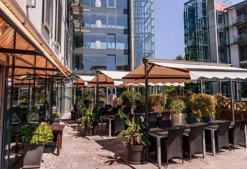 Hotelli Plaza Residence Stuttgart Ditzingen