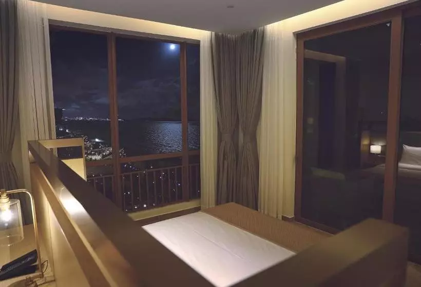 ホテル Poly Jin Ting Bay Yu Jing Ge Seaview