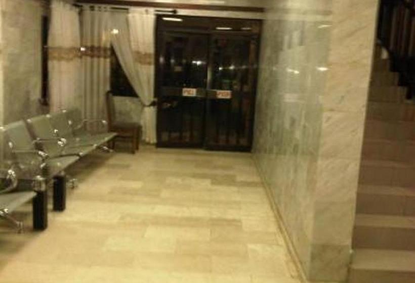 پانسیون Room In Lodge Aldgate Congress