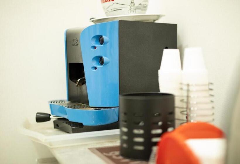 تختخواب و صبحانه Madison