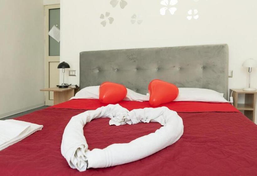 تختخواب و صبحانه Madison