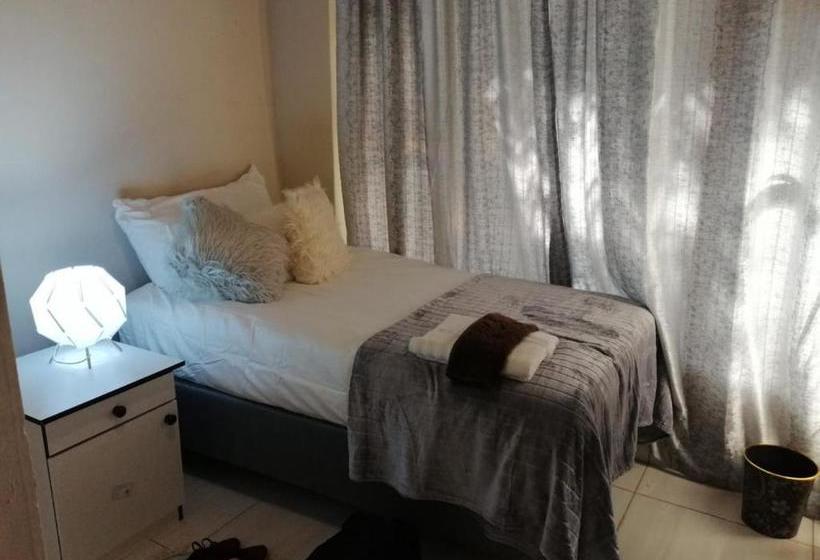 مبيت وإفطار Montana Guest House