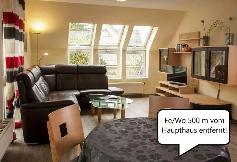 Hotelli Gästehaus Scharfe Kurve