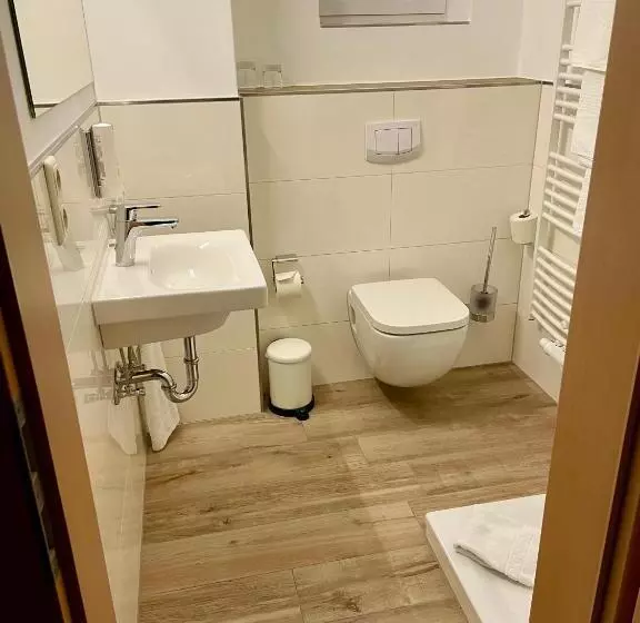 Hotelli Gästehaus Scharfe Kurve