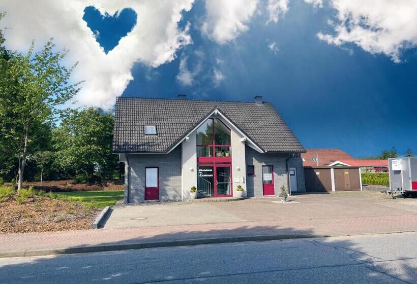 ホテル Gästehaus Scharfe Kurve