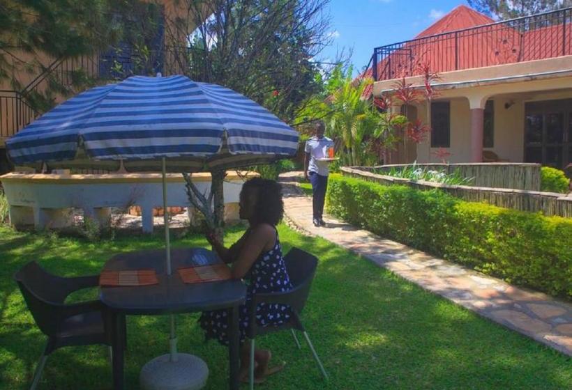 هتل Montane Safaris