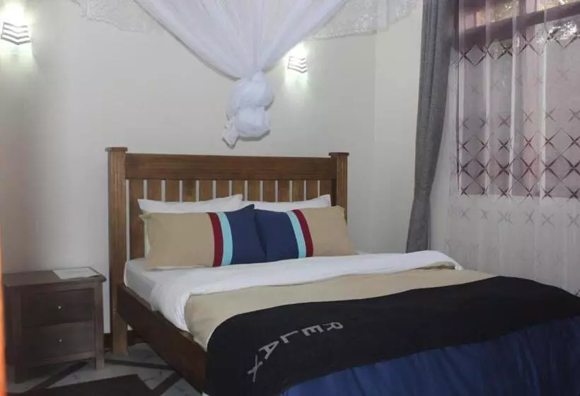 هتل Montane Safaris