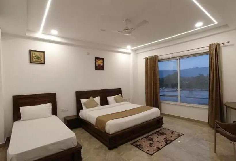 Hotel Shantivan Inn