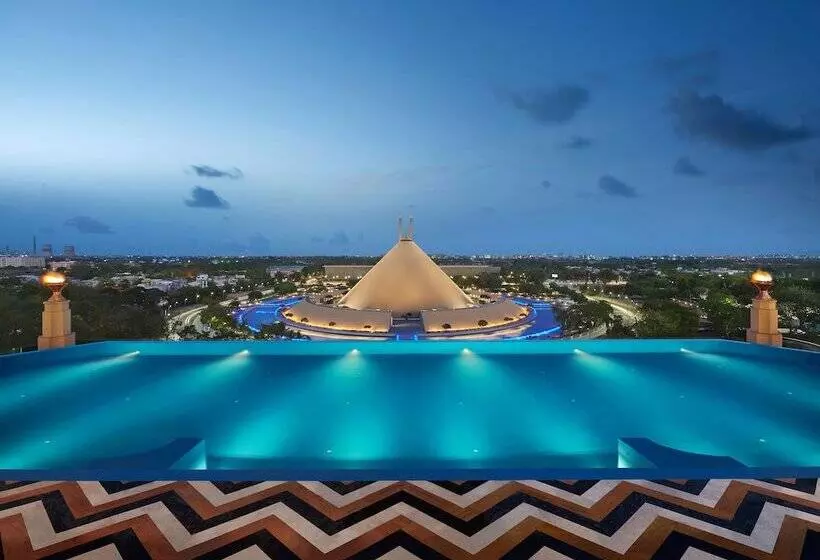 ホテル The Leela Gandhinagar