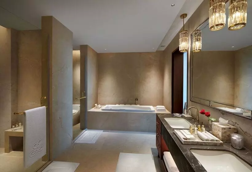 ホテル The Leela Gandhinagar