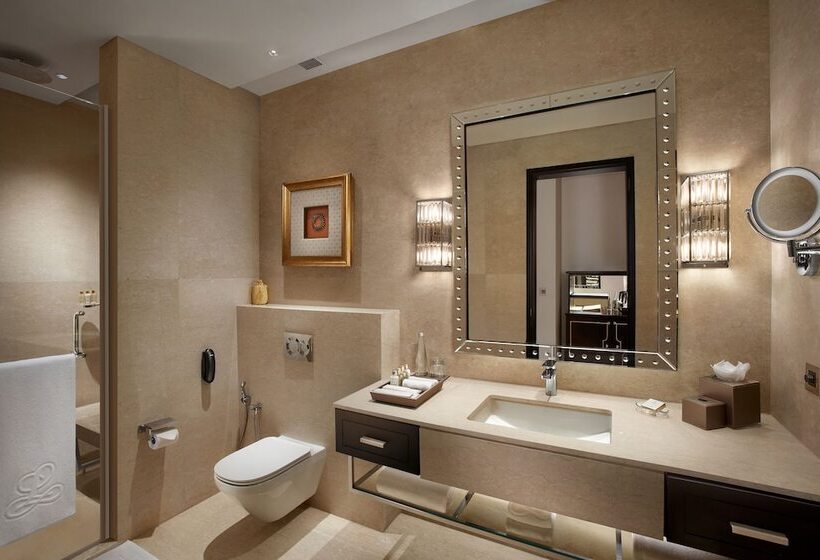 هتل The Leela Gandhinagar