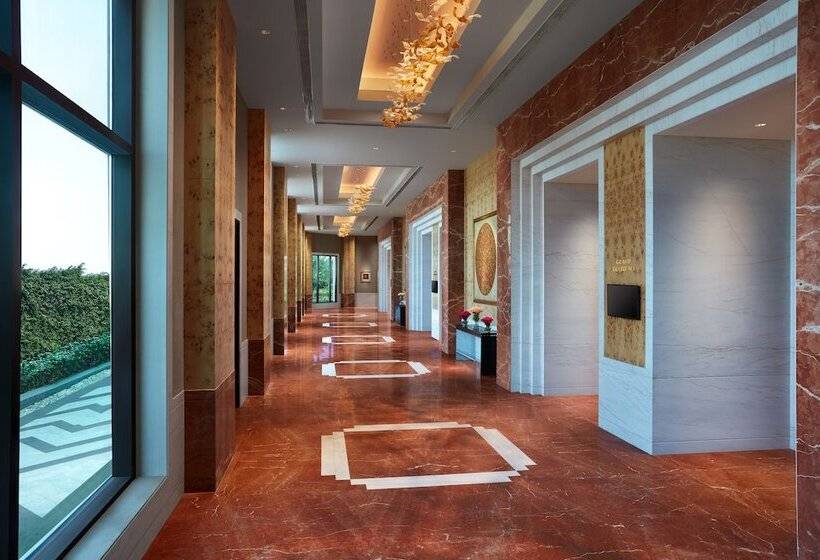 هتل The Leela Gandhinagar