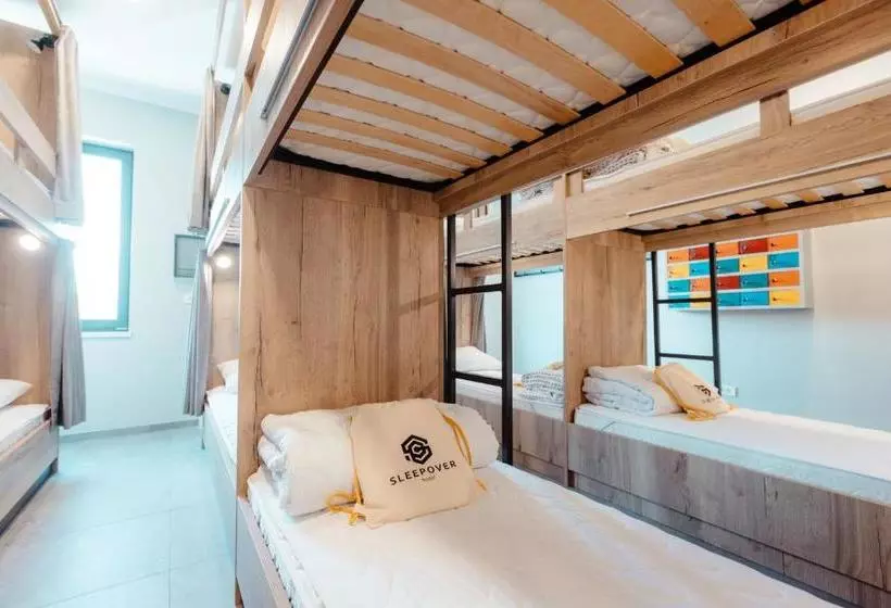 Sleepover Hostel
