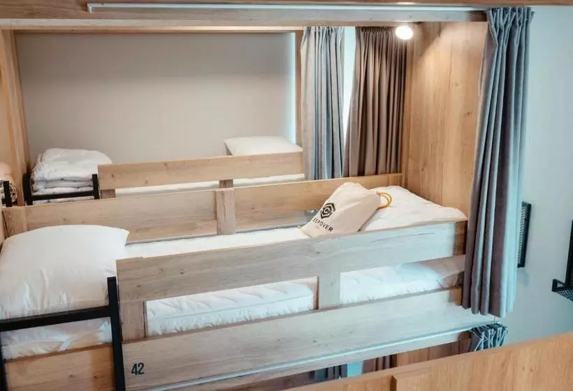 Sleepover Hostel