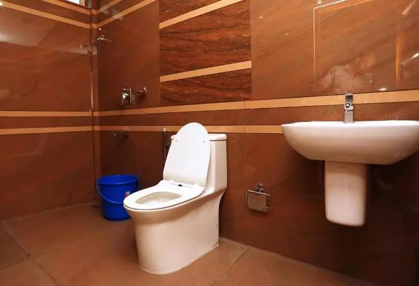 ホテル Candle Wood Munnar