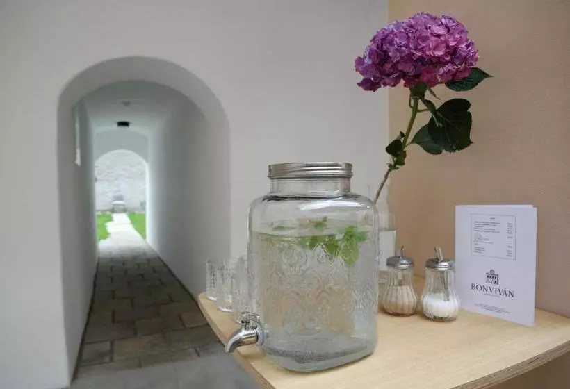 Majatalo Bonviván Apartments