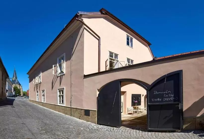 Majatalo Bonviván Apartments