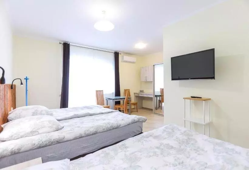 Majatalo Villa Grey House