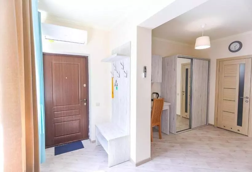 Majatalo Villa Grey House