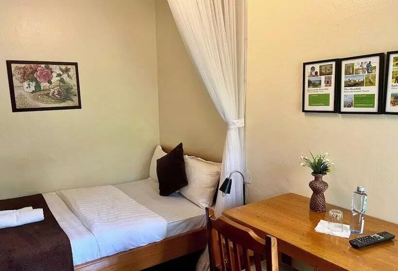 Sunset Hotel Entebbe