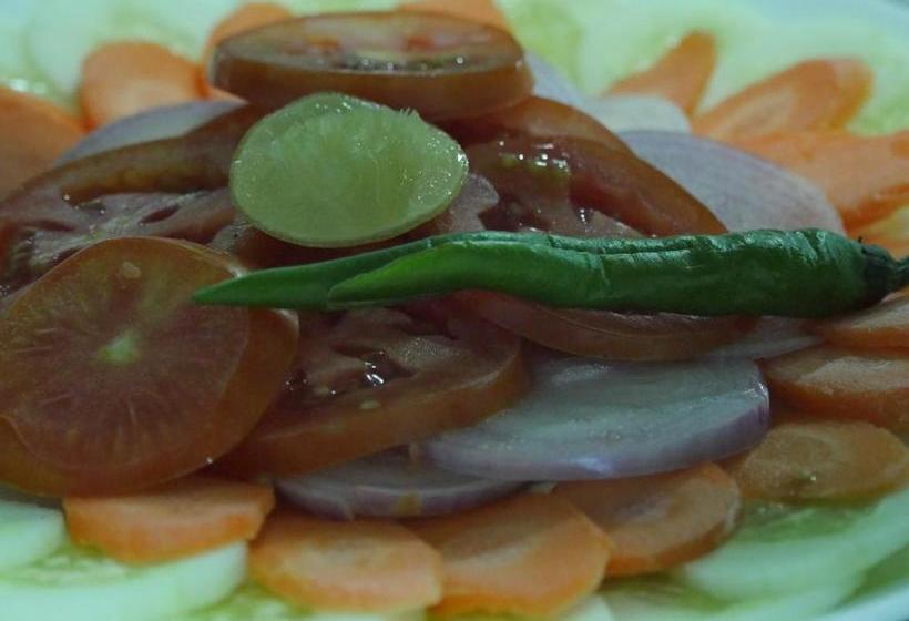 בית מלון כפרי Karthika Residency