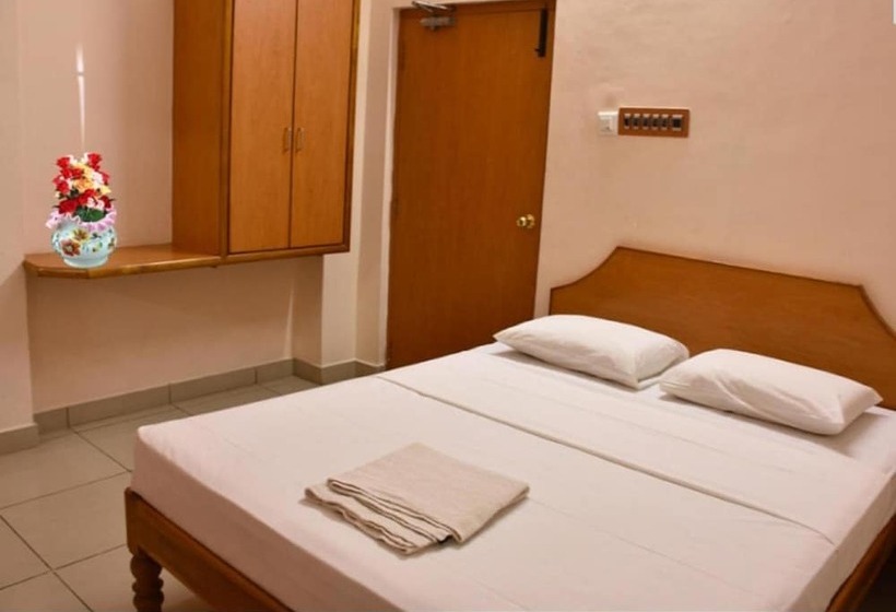 Hôtel Saravanas Lodge