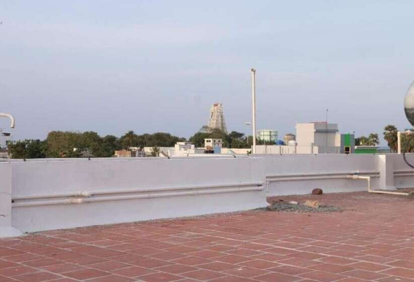 Hôtel Saravanas Lodge