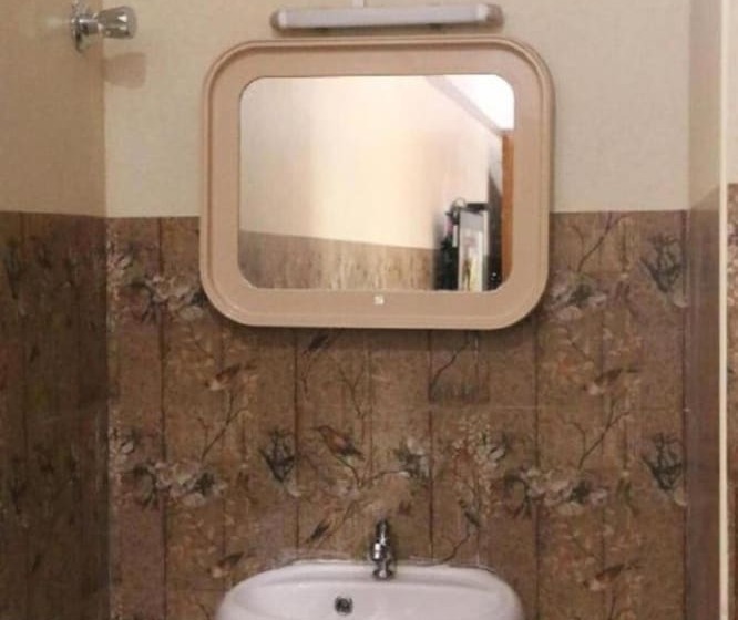 Hôtel Saravanas Lodge