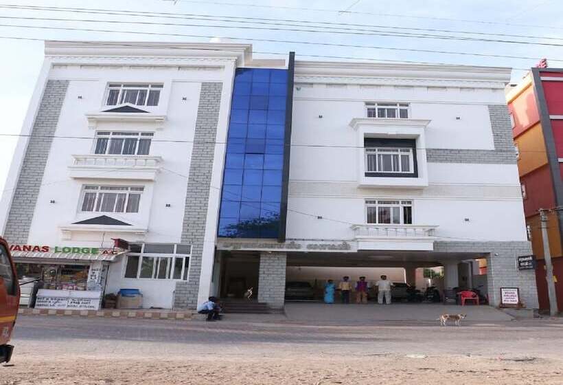 Hôtel Saravanas Lodge