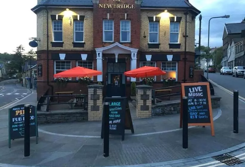 Hotelli The Newbridge