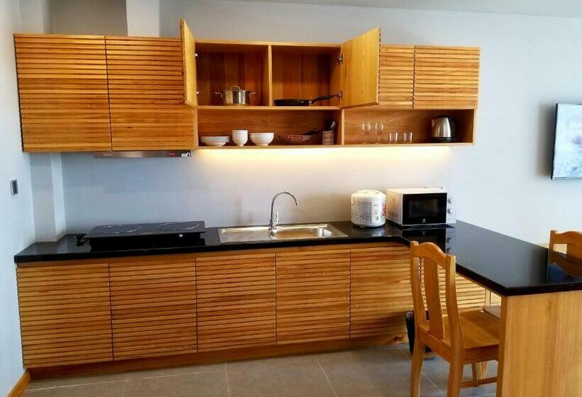 Infinity Pool 5 Min Walk To Beach Sekong Apartment