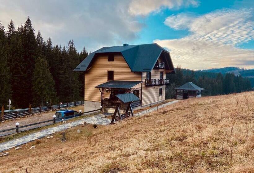 Pension (Hôtel basse catégorie) приватна садиба Shafran