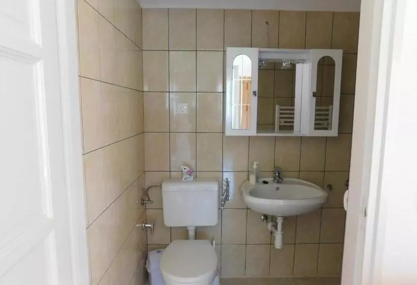 ペンション 8888 Apartmanház