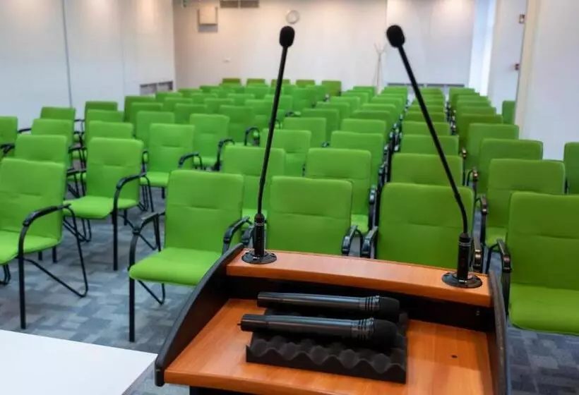 リゾートホテル Zamárdi Tok