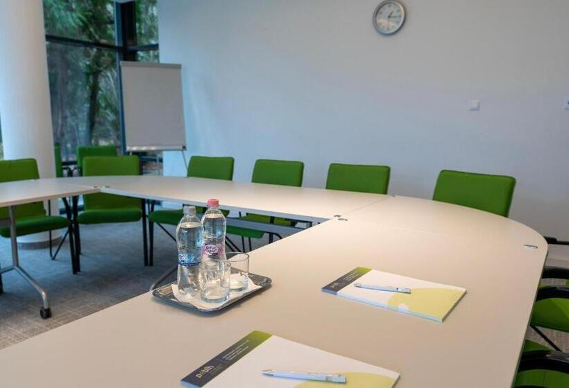 渡假胜地  Zamárdi Tok