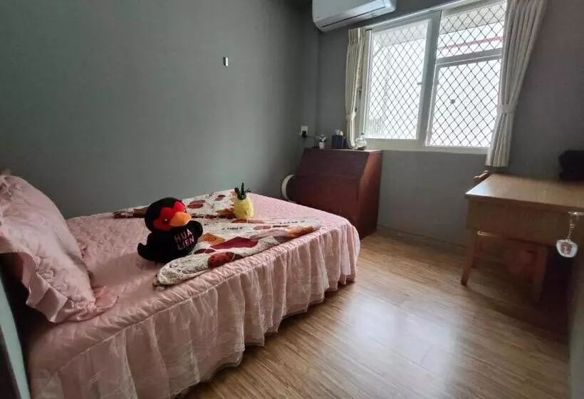 هاستل 博愛泊旅讀心境