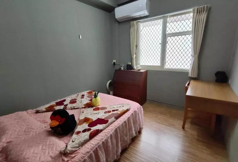 هاستل 博愛泊旅讀心境