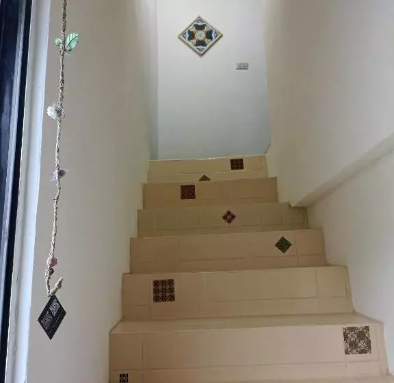 هاستل 博愛泊旅讀心境