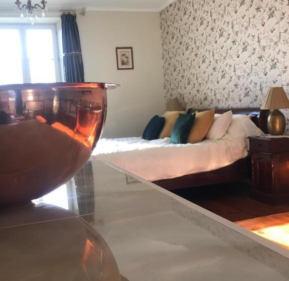 مبيت وإفطار Chez Jallot