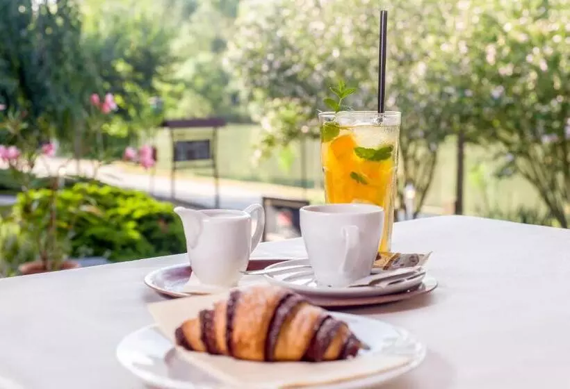 Aamiaismajoitus (B&B) Regia Panzió