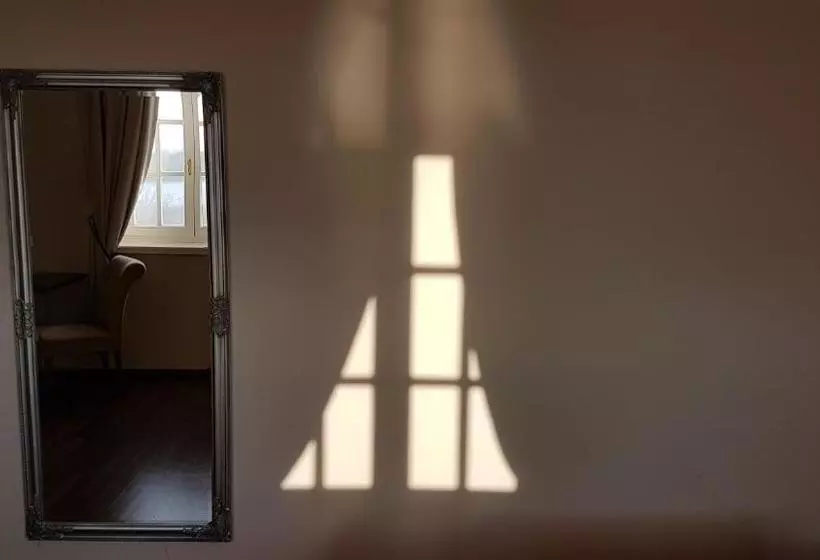 Aamiaismajoitus (B&B) Tarnóca Kúria