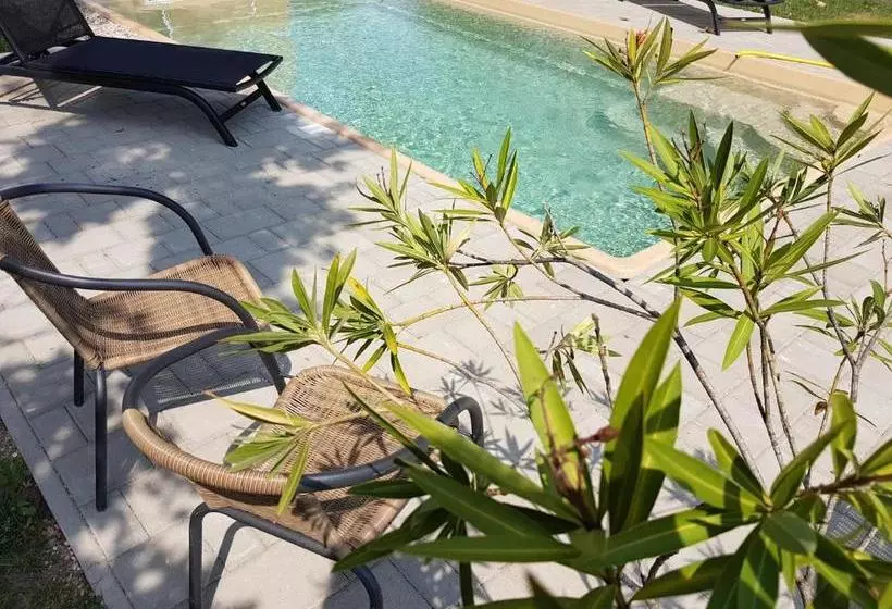 Aamiaismajoitus (B&B) Tarnóca Kúria