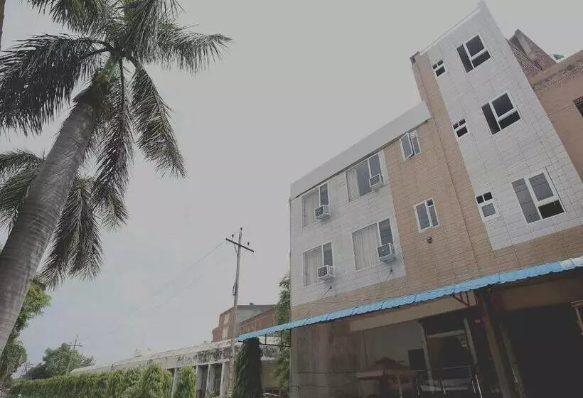 Hotelli Collection O Gold Star