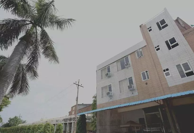 Hotelli Collection O Gold Star